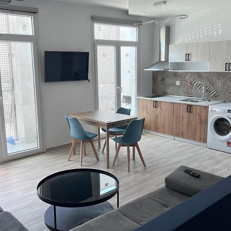 F Apartment テッサロニキ エクステリア 写真